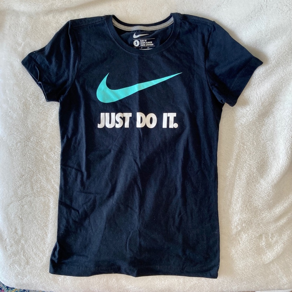 NIKE SPORTSWEAR WOMENS JUST DO IT T SHIRT TEAL SWOOSH LOGO SIZE SMALL